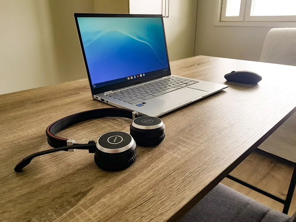 How to Connect AirPods to Chromebook with Only One AirPod
