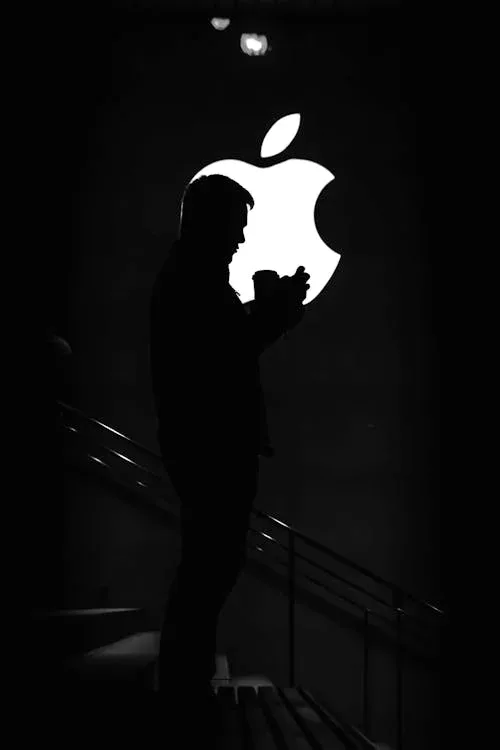 how to check if your iphone is hacked in settings